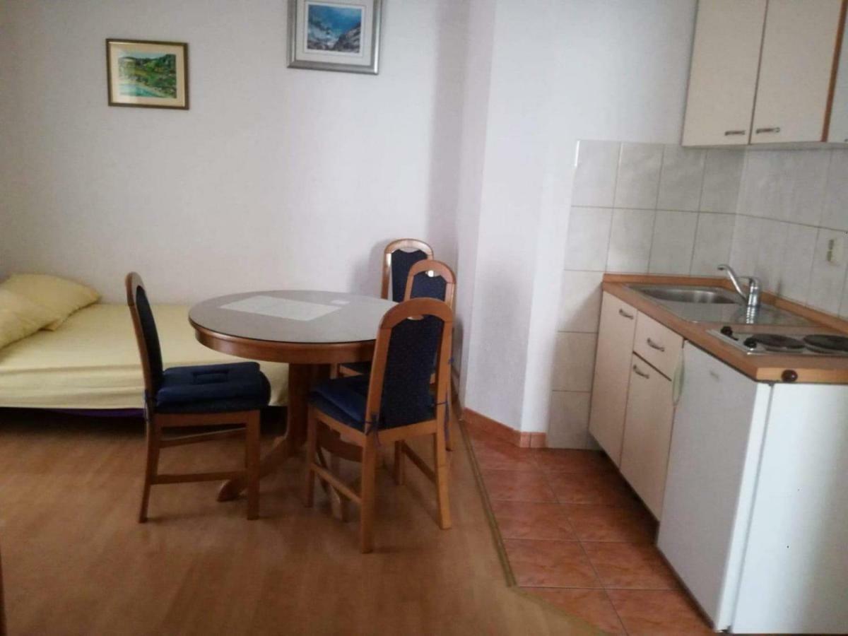 Apartmani Janadora Tučepi Exterior foto